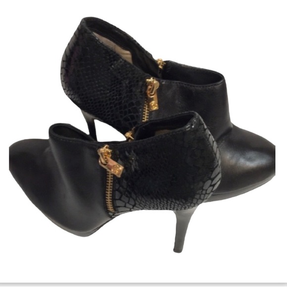 MICHAEL KORS York Platform Black Ankle Boots.. Size:8.5 - Picture 2 of 13